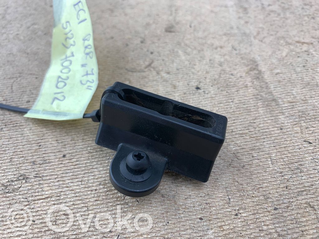 BMW 5 E60 E61 Engine bonnet/hood lock/latch loop/hook 