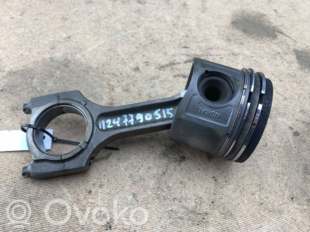 BMW 3 E90 E91 Piston with connecting rod 