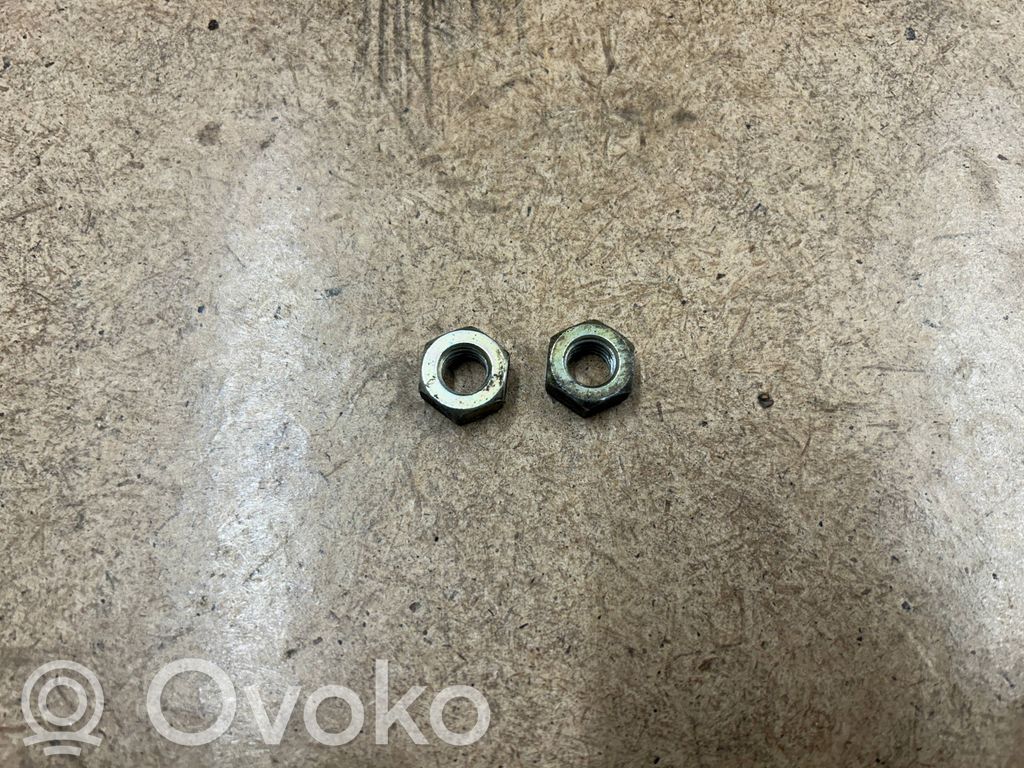 BMW 3 E46 Nuts/bolts 