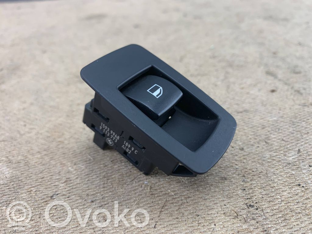 Electric window control switch   9113773,61319113773,61313404051,15939948,3404051