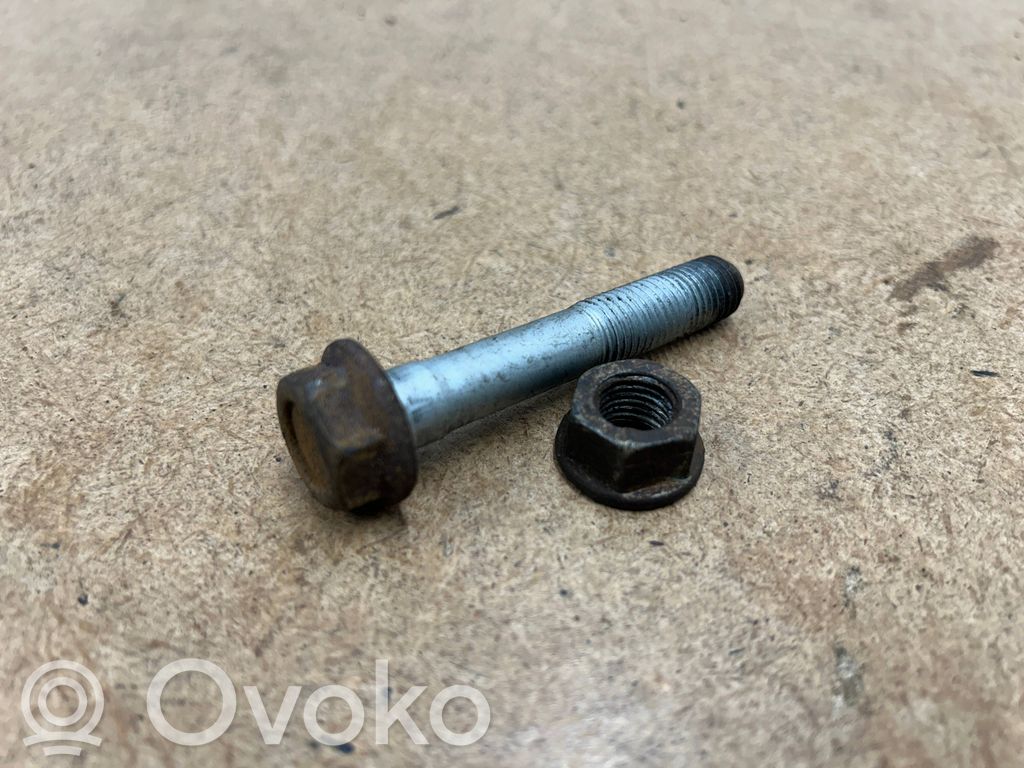 Śruba zbieżności zawieszenia osi przedniej   33326760389,6760389,33326760668,33303411877,33303411878,3411877,3411878,6760668