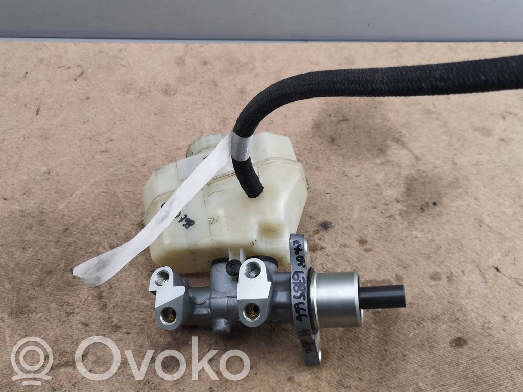 BMW 3 E46 Master brake cylinder 