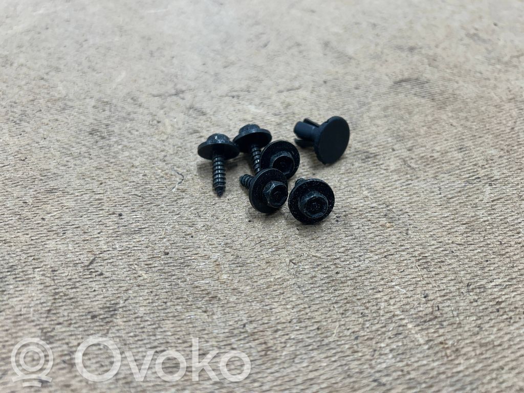 BMW 3 E46 Front suspension camber bolt 