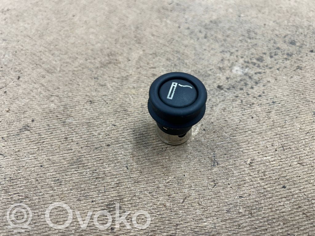 BMW 3 E46 Cigarette lighter 