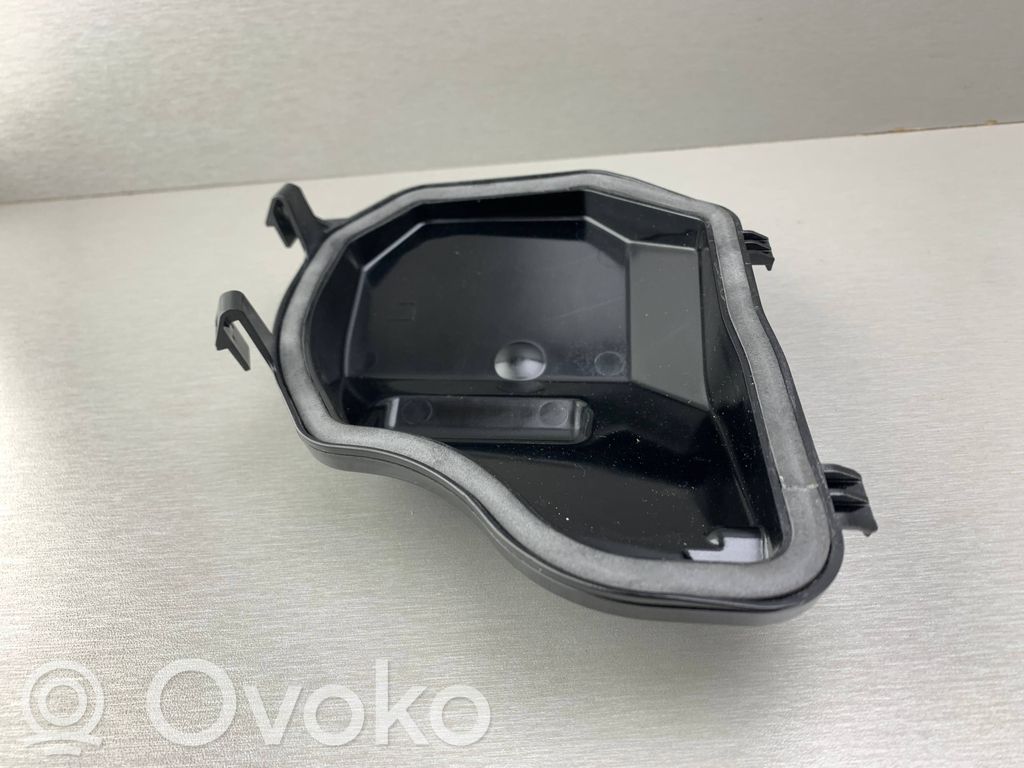 BMW 5 E60 E61 Headlight/headlamp dust cover 