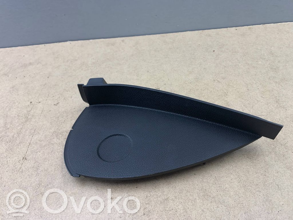 BMW 1 E81 E87 Dashboard side end trim 
