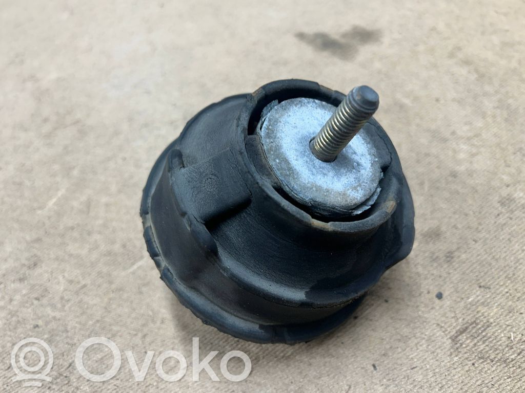 BMW 3 E46 Engine mount bracket 