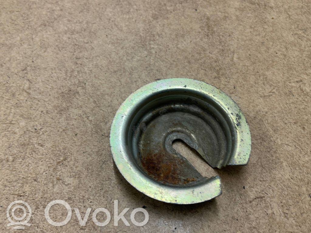 BMW 3 E46 Śruba koła zapasowego 