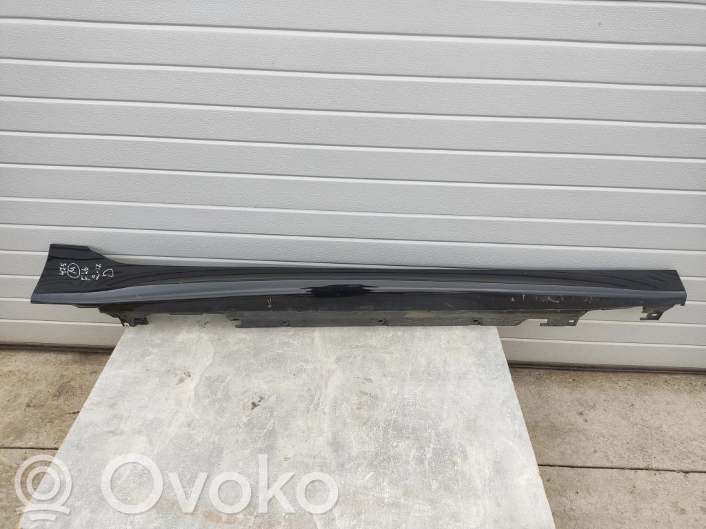 BMW 2 F46 Listón 