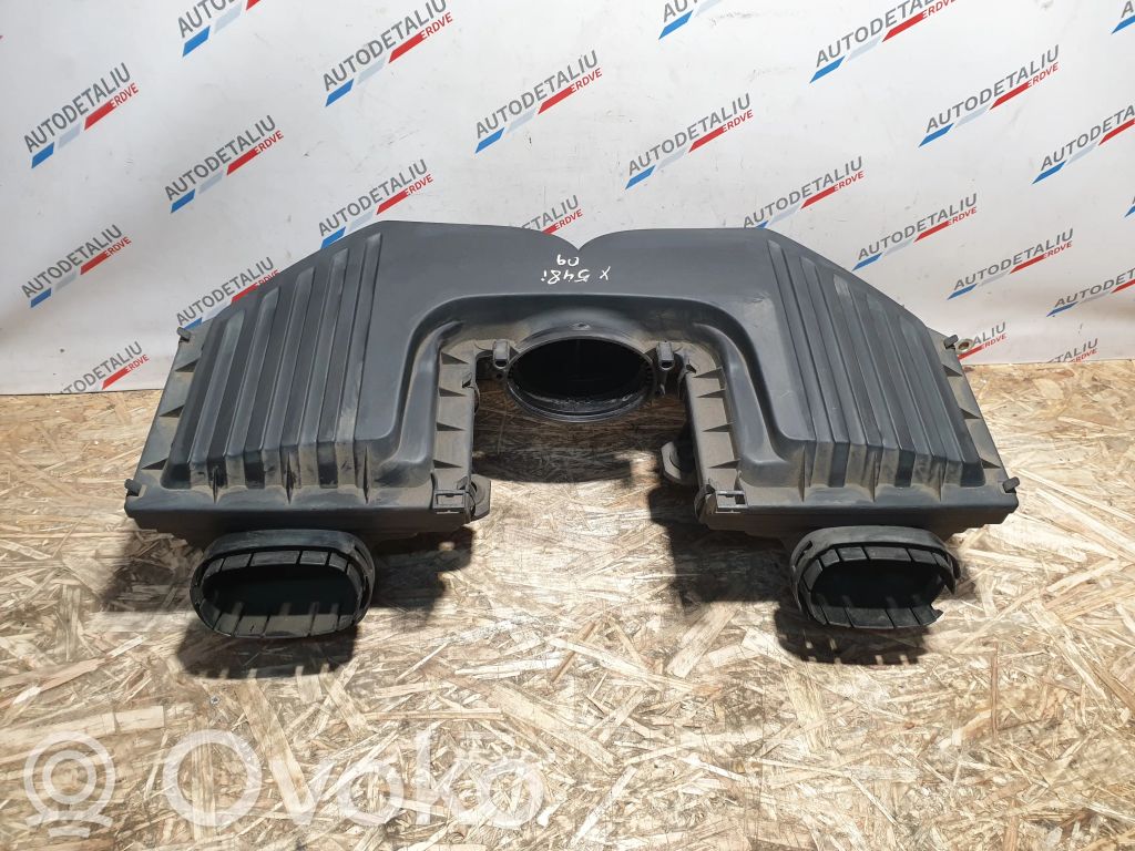 BMW X5 E70 Air filter box 