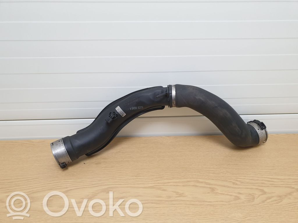BMW 5 F10 F11 Interkūlera šļūtene (-es) / caurule (-es) 