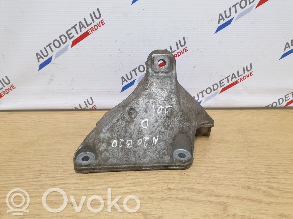BMW 4 F32 F33 Engine mounting bracket 