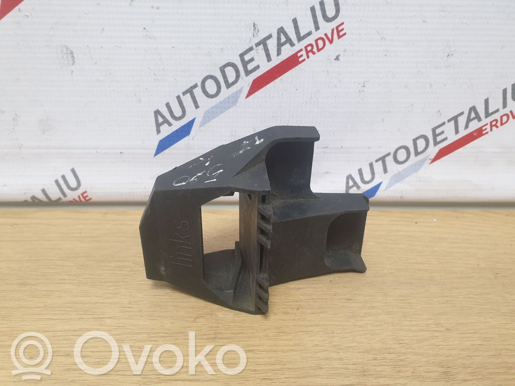 BMW 5 E39 Radiator mount bracket 