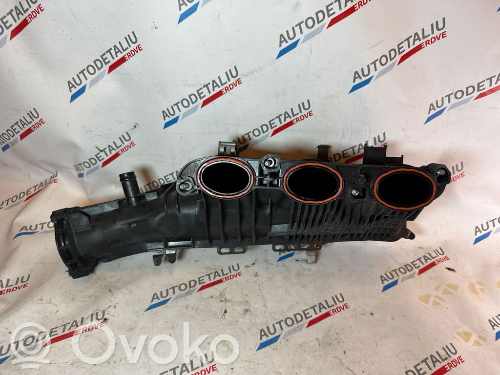 BMW 2 F45 Colector de admisión 