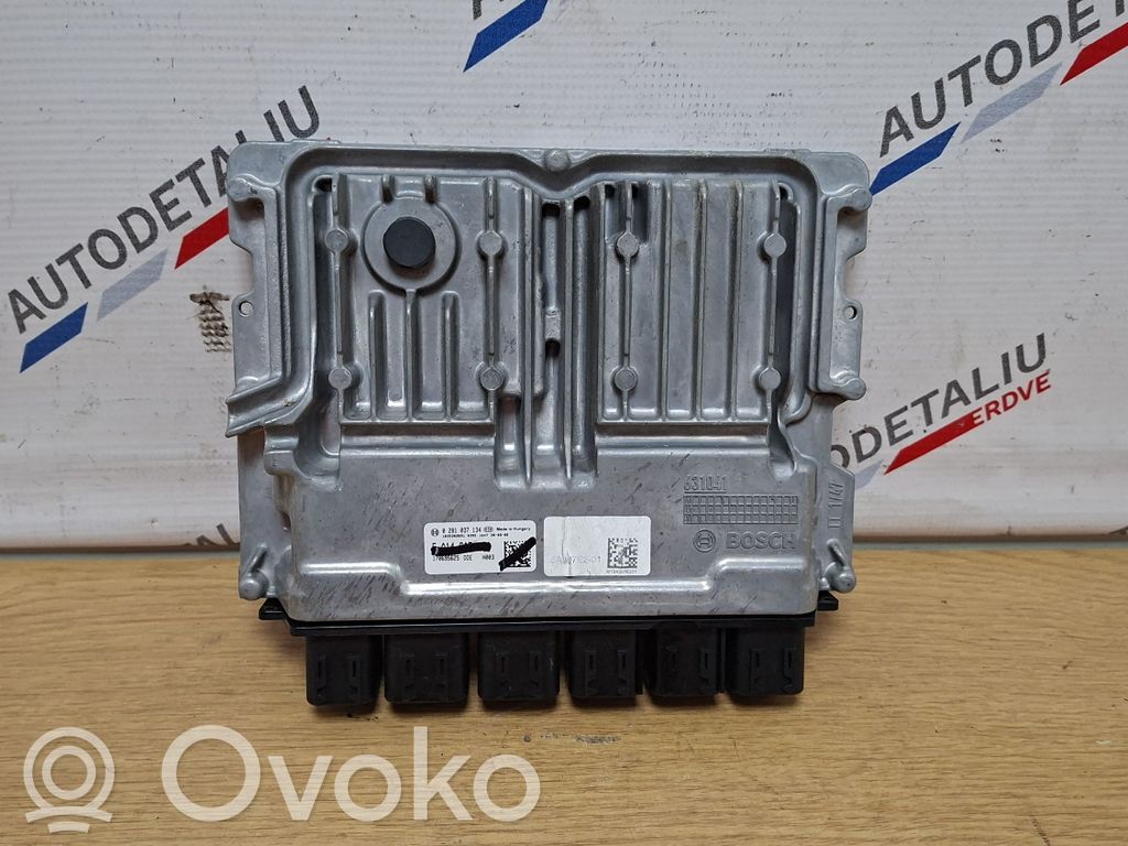 BMW X3 G01 Engine control unit/module 
