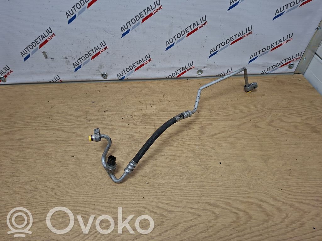 Ilmastointilaitteen putki (A/C)   6945726