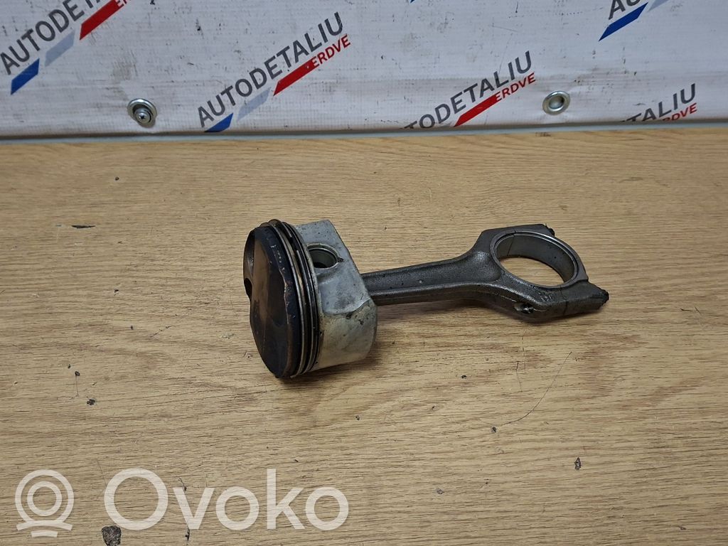 BMW 5 E60 E61 Piston 