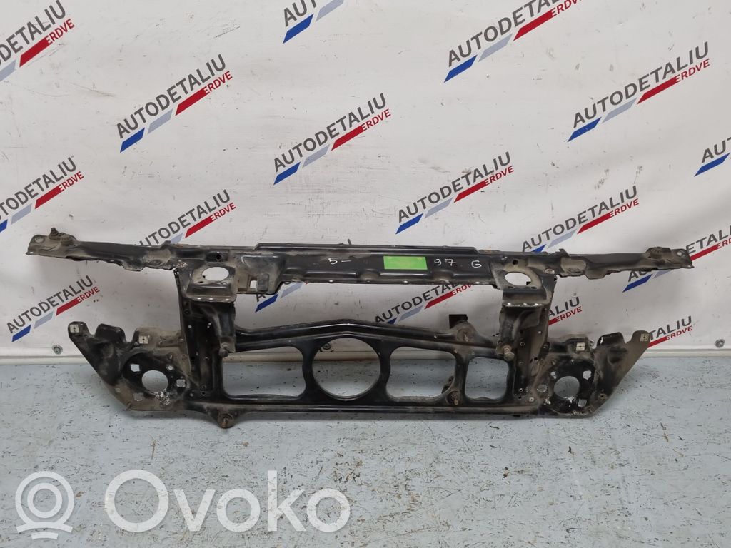 BMW 5 E39 Radiatoru panelis 