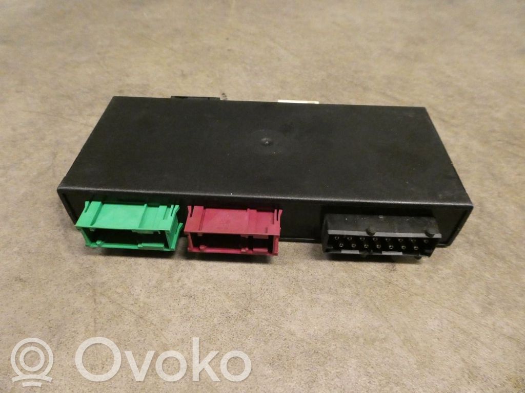 BMW 3 E36 Komforto modulis 