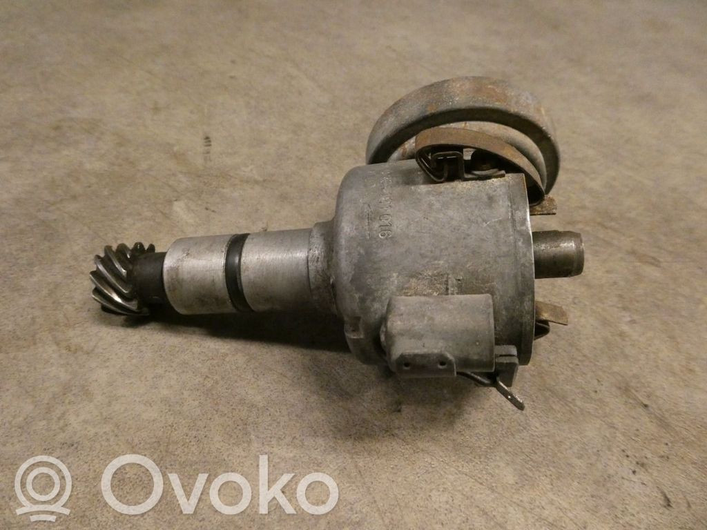 BMW 3 E21 Spark distributor 