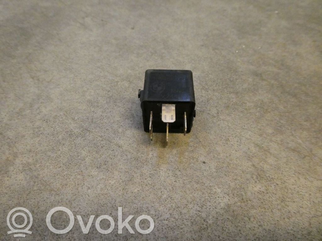 BMW 5 E34 Other relay 