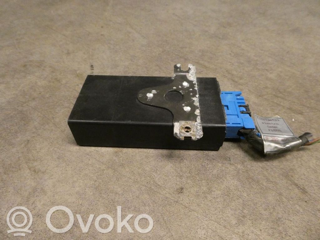 BMW 7 E32 Module confort 