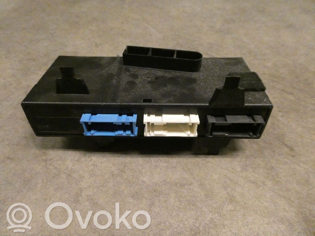 Comfort/convenience module   8391530,8391530
