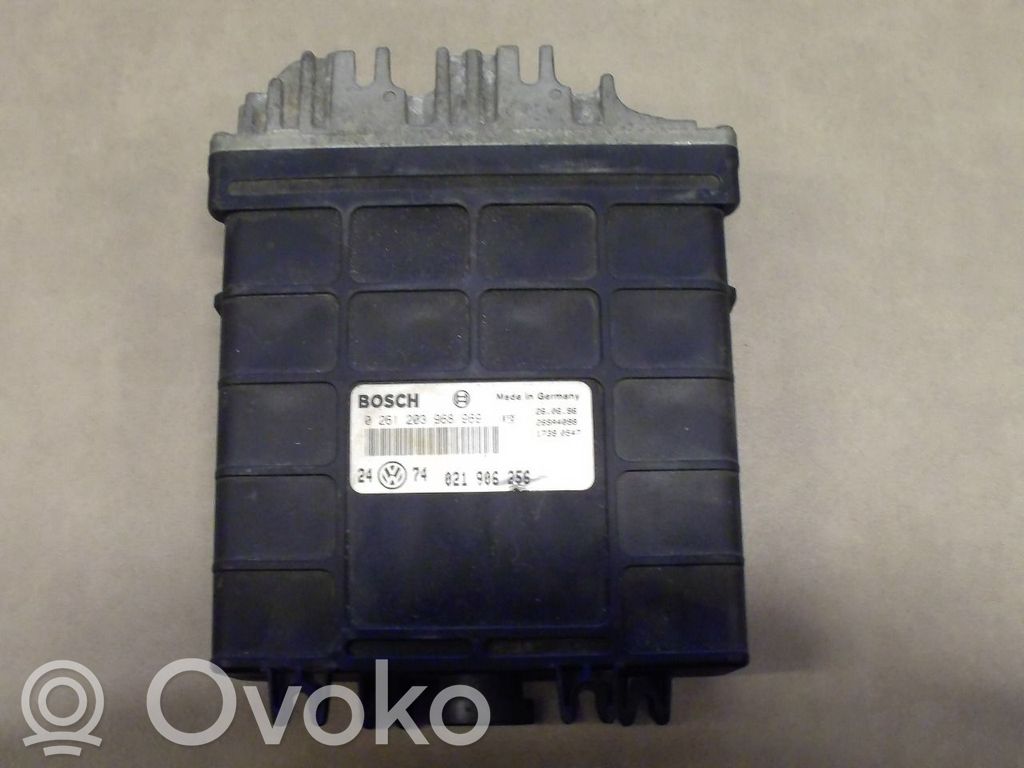 Volkswagen Golf III Injection control unit/module 