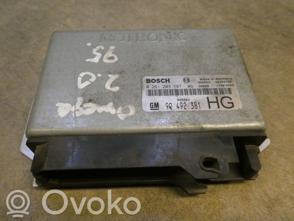 Opel Omega B1 Unité de commande / module d'injection 