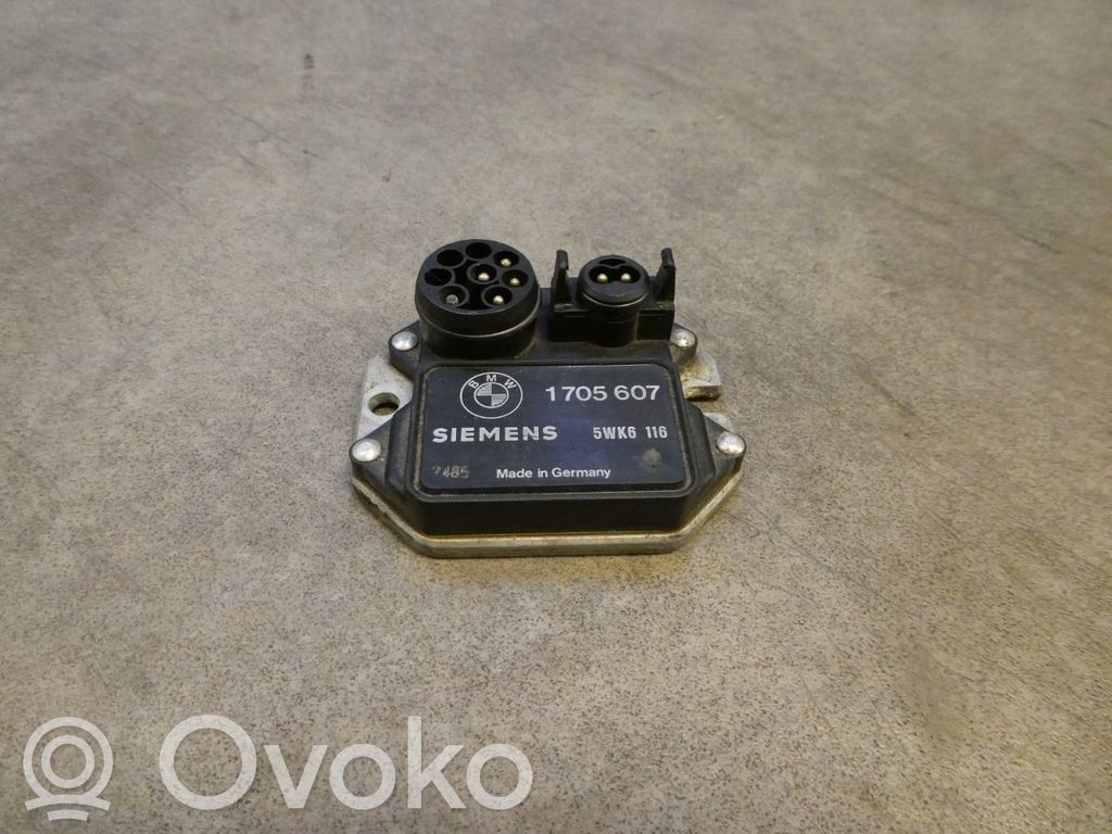BMW 3 E30 Sytytyksen vahvistimen ohjainlaite 