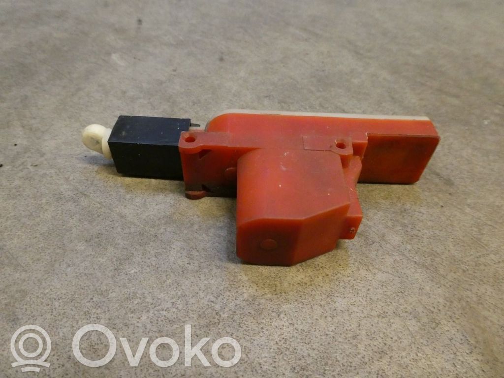 BMW 3 E30 Motor de bloqueo de puertas 
