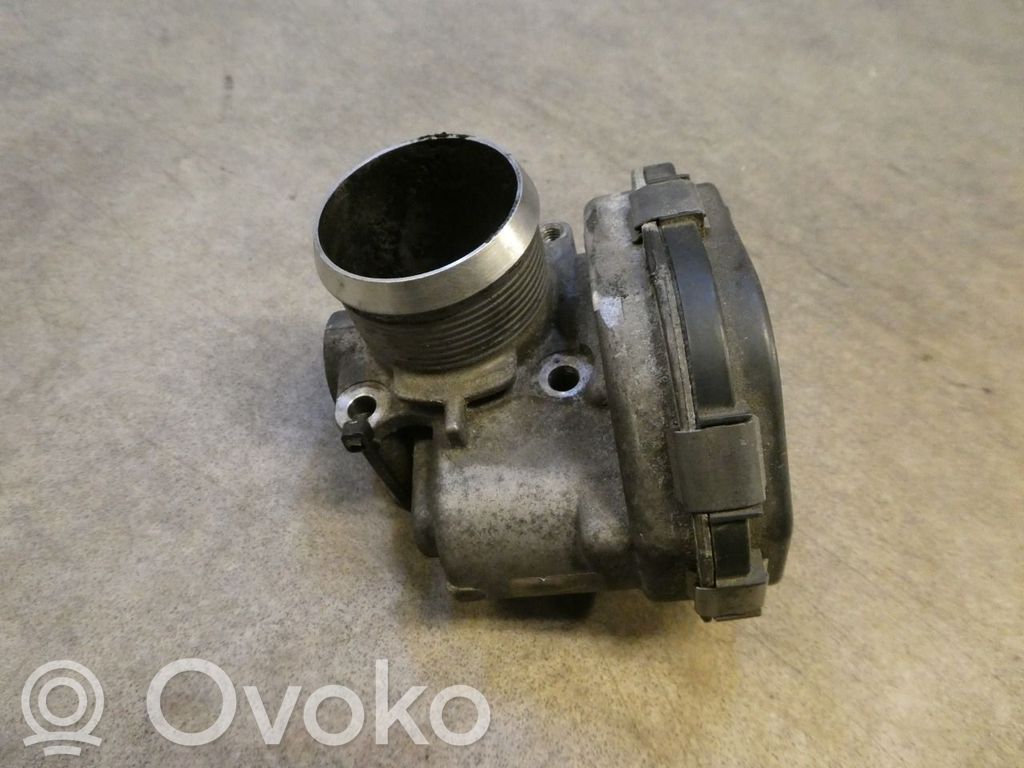 Audi A4 S4 B7 8E 8H Droseļvārsts 