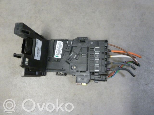 Peugeot 308 Fuse module 