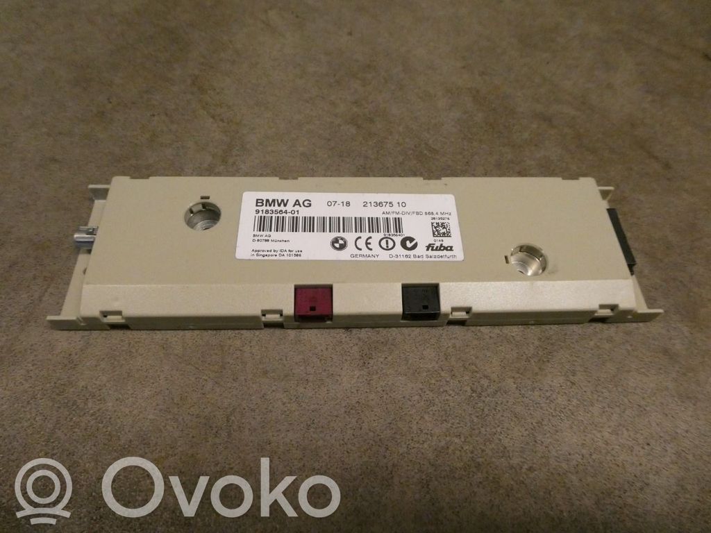 BMW 5 E60 E61 Antenas pastiprinātājs 