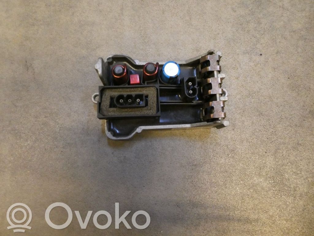 BMW 7 E65 E66 Lämpöpuhaltimen moottorin vastus 