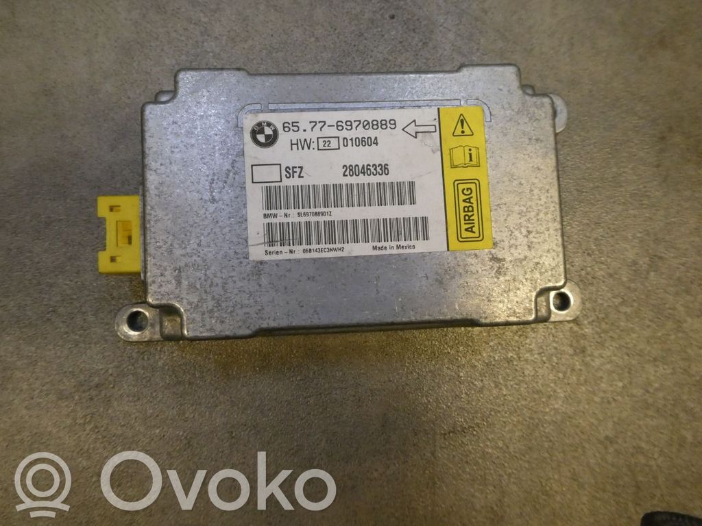 Turvatyynyn ohjainlaite/moduuli   6970889