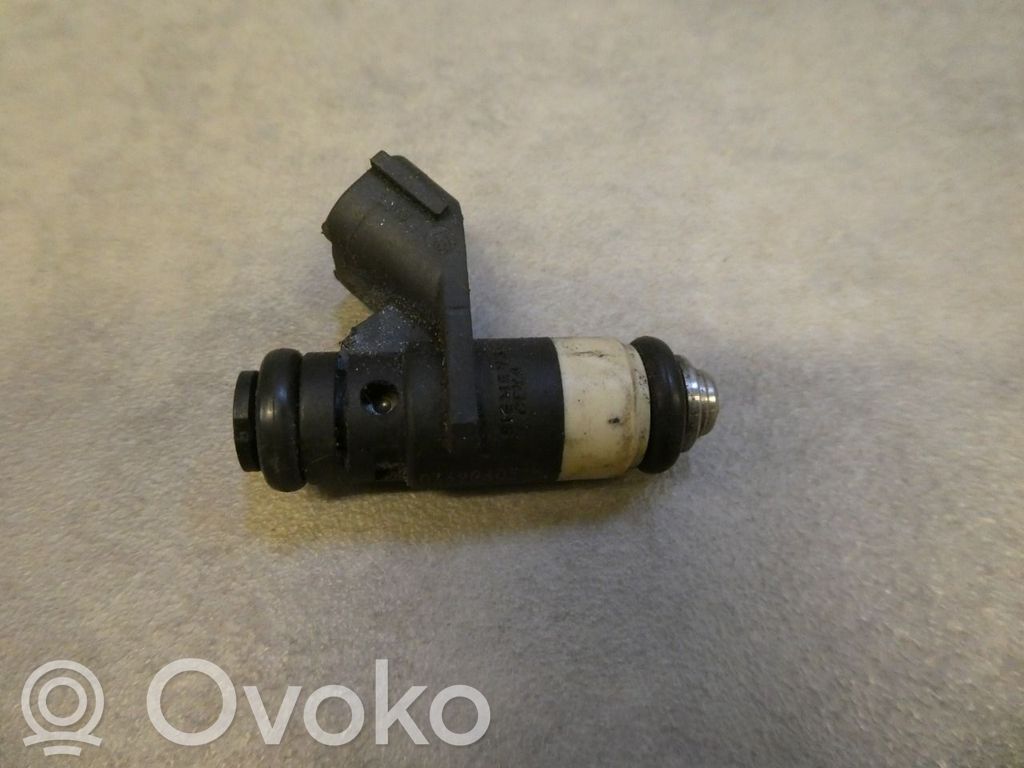Skoda Fabia Mk1 (6Y) Inyector de combustible 