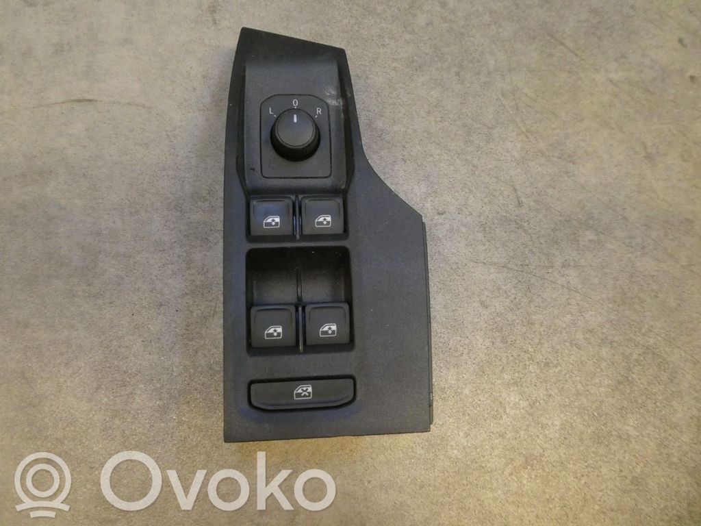 Seat Leon (5F) Electric window control switch 