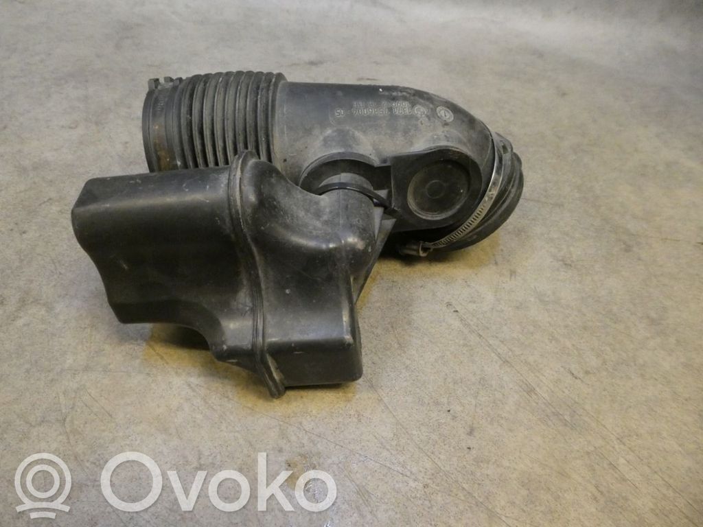 BMW 3 E90 E91 Air intake hose/pipe 