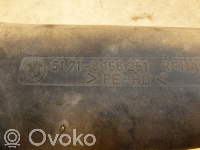 BMW 3 E36 Välijäähdyttimen ilmanohjauksen ilmakanava 