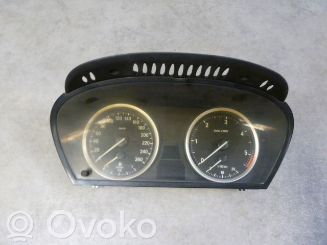 BMW X6 E71 Speedometer (instrument cluster) 