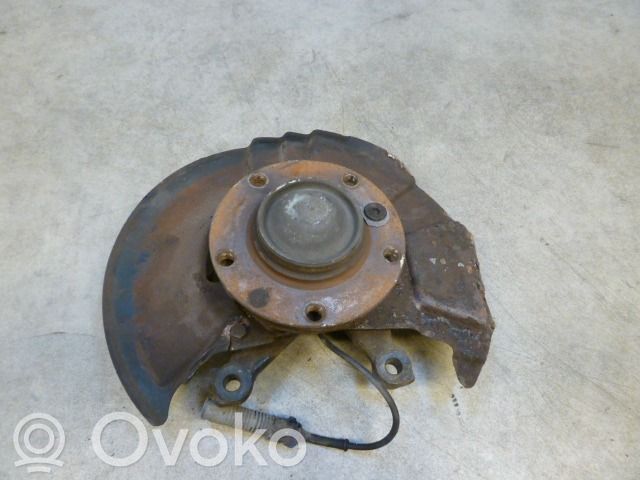 BMW 3 E36 Achsschenkel vorne 