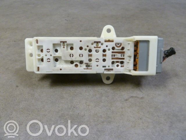 Jaguar S-Type Seat control switch 
