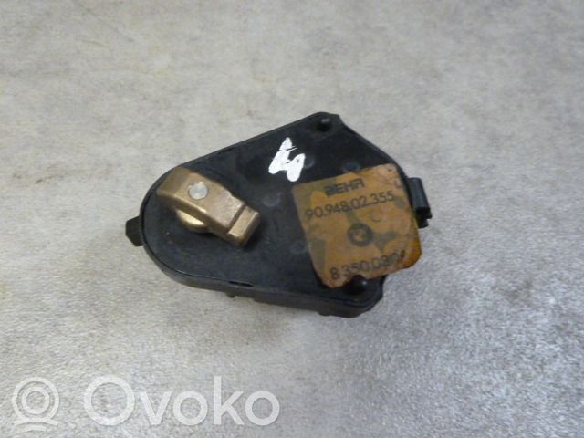 BMW 5 E34 Silniczek nagrzewnicy nawiewu klimatyzacji A/C 