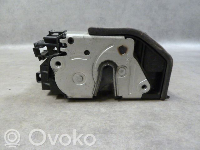 Etuoven lukko   7167075