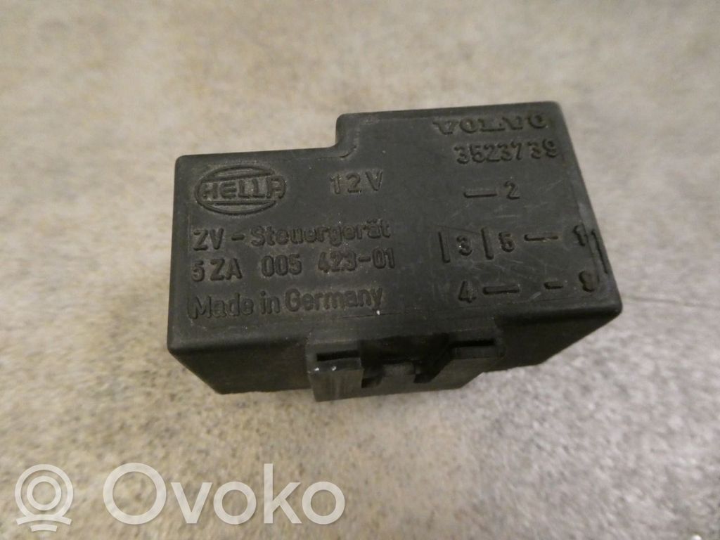 Volvo 940 Relé de bloqueo de puertas 