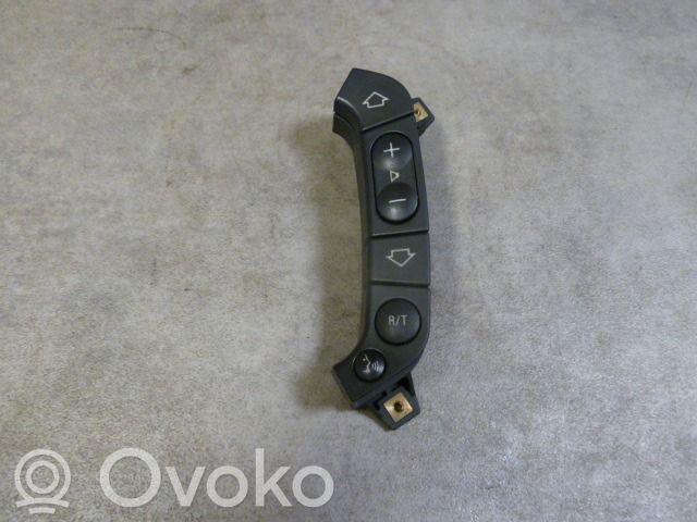 BMW 5 E39 Boutons / interrupteurs volant 