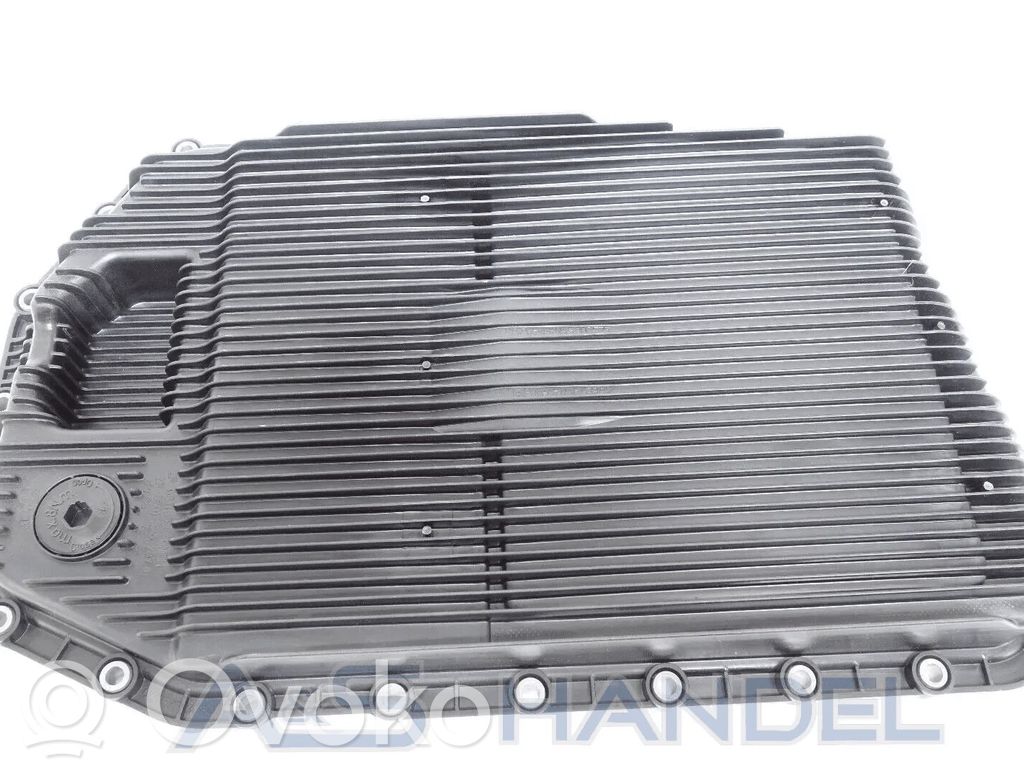 BMW X3 E83 Другая деталь двигателя 