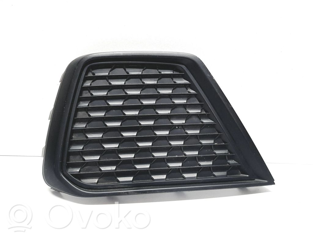 Front bumper lower grill   82A807682F,1880238
