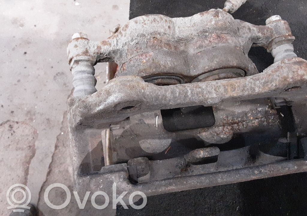 Front brake caliper